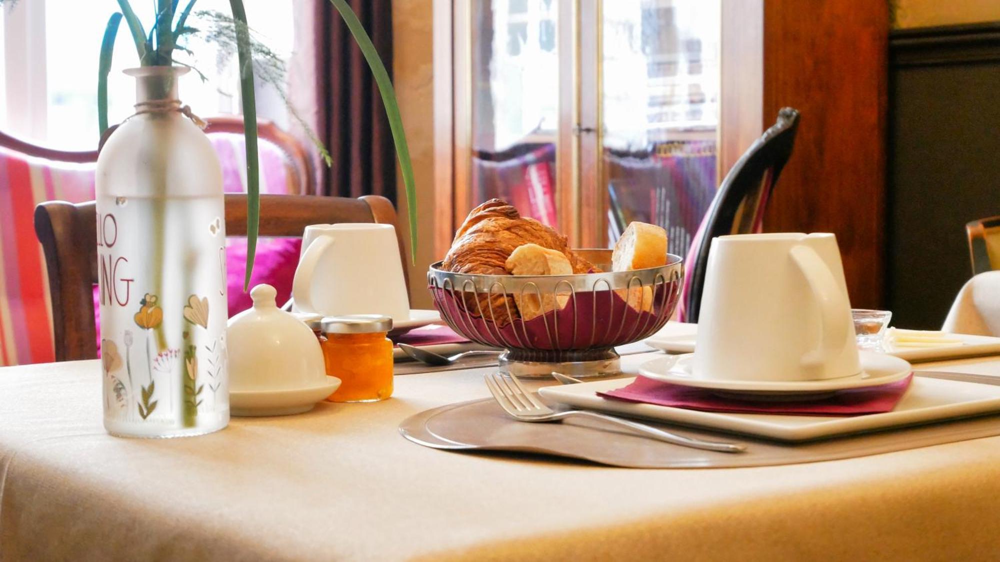 Au Coeur De Bordeaux B&B Luaran gambar
