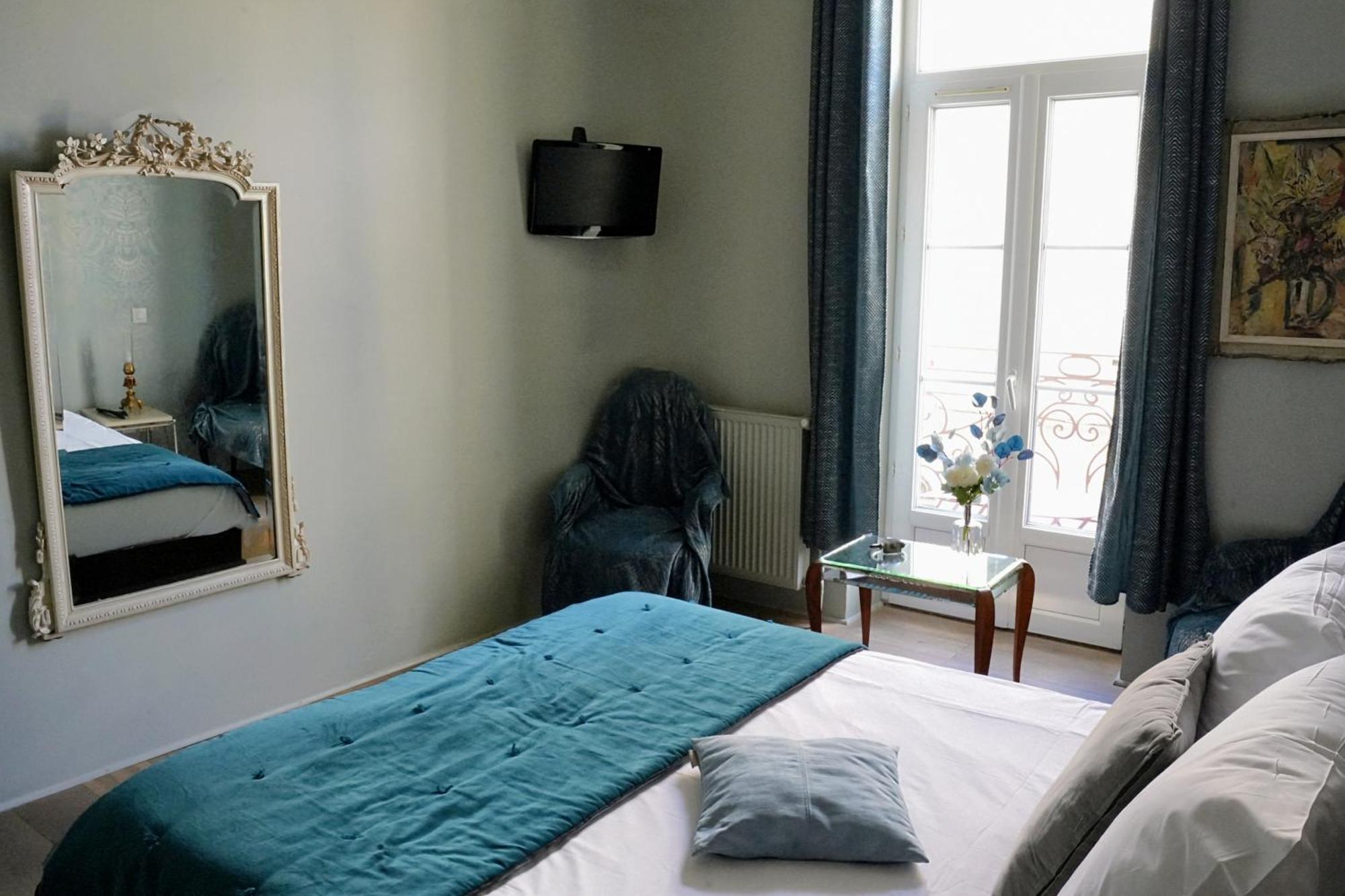 Au Coeur De Bordeaux B&B Luaran gambar