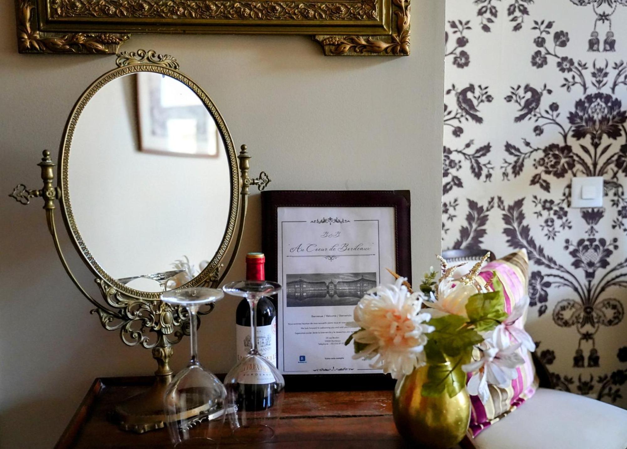 Au Coeur De Bordeaux B&B Luaran gambar