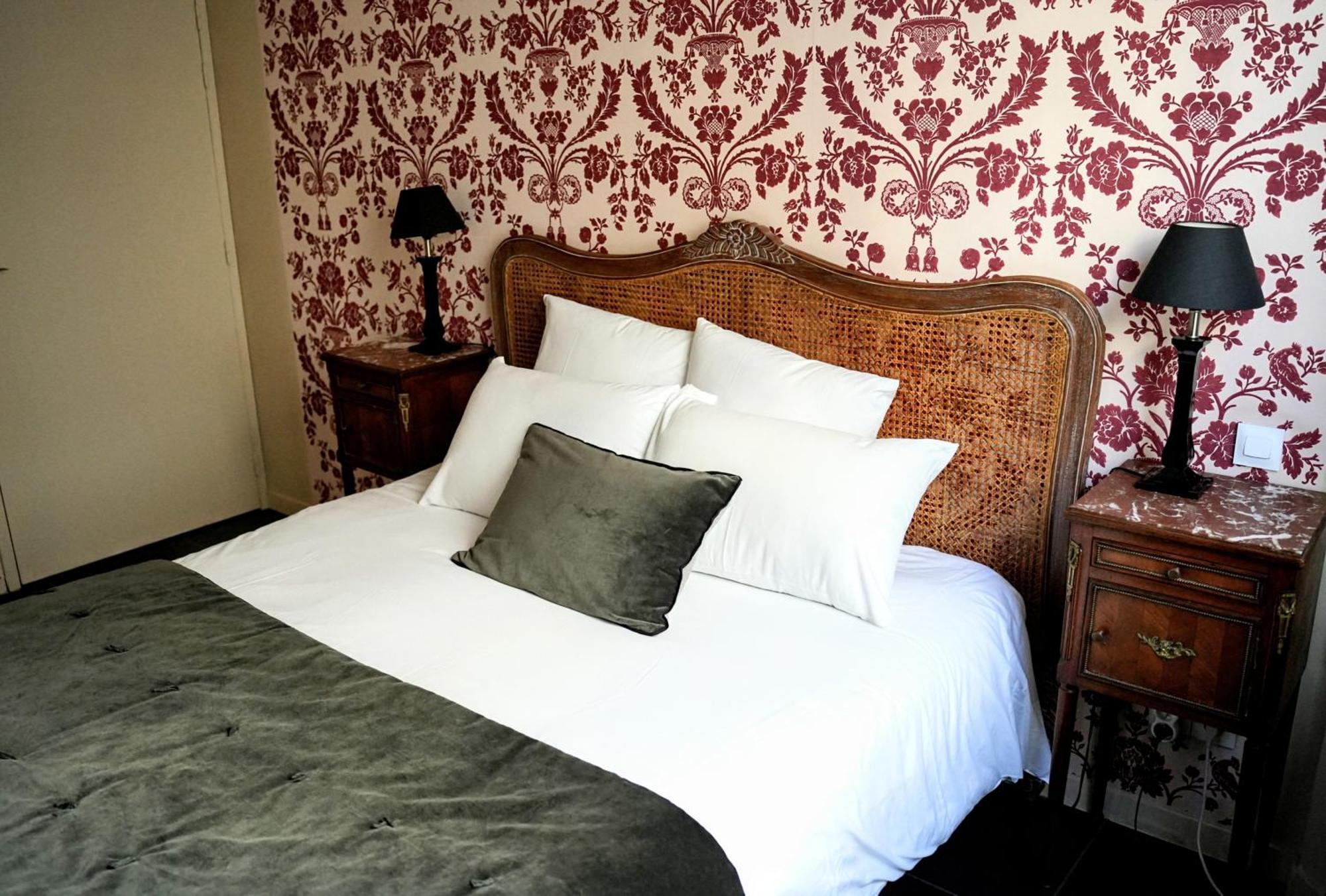 Au Coeur De Bordeaux B&B Luaran gambar