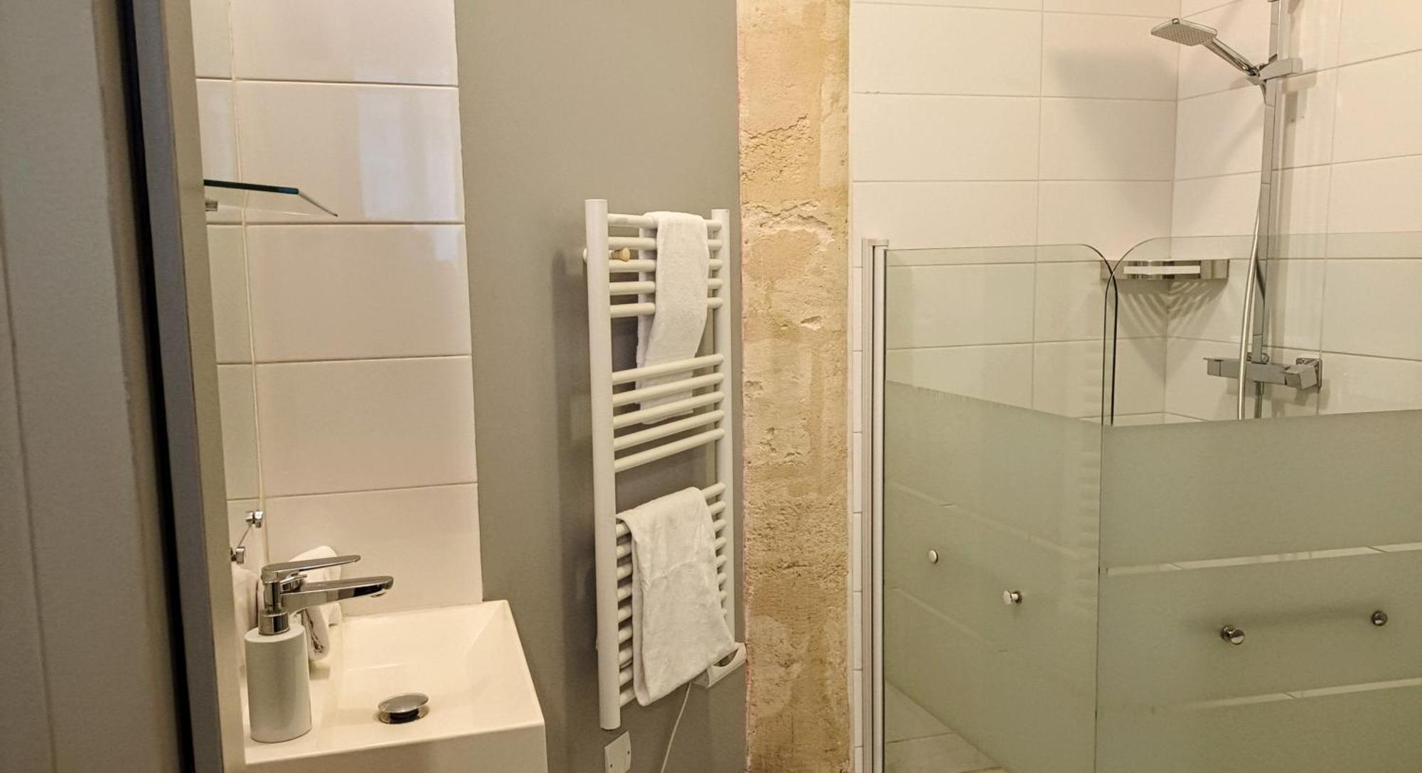 Au Coeur De Bordeaux B&B Bilik gambar